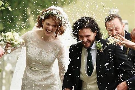 Happy Birthday Kit Harington: These Adorable Pics with Wife Rose Leslie ...