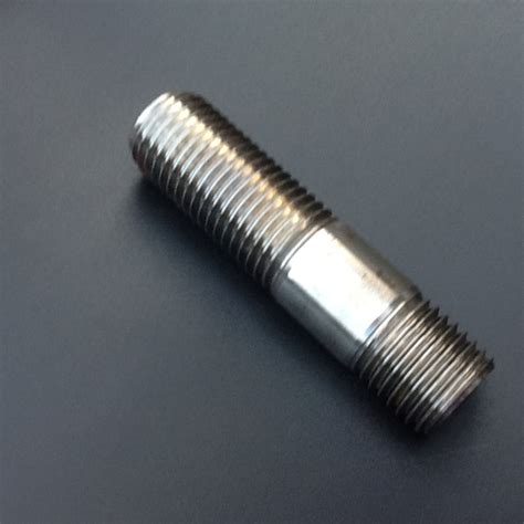 Studs B16 Grade stud bolts Double End Threaded Studs