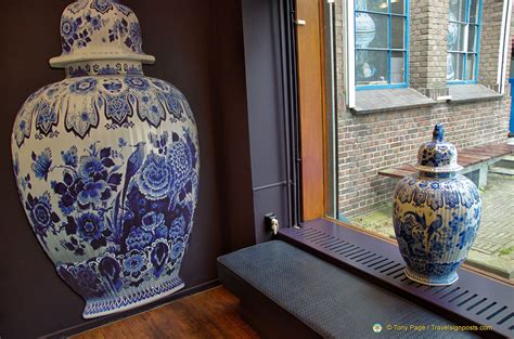 Delft vases