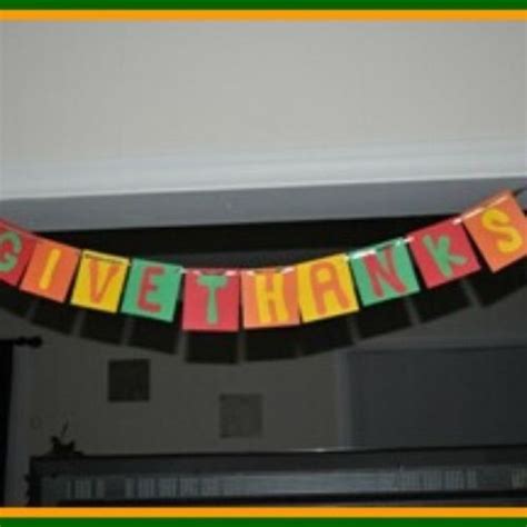 DIY Thanksgiving Banner - Easy Crafts For Kids