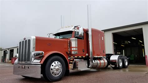 SUNBURST ORANGE 389 FLAT TOP - Peterbilt of Sioux Falls