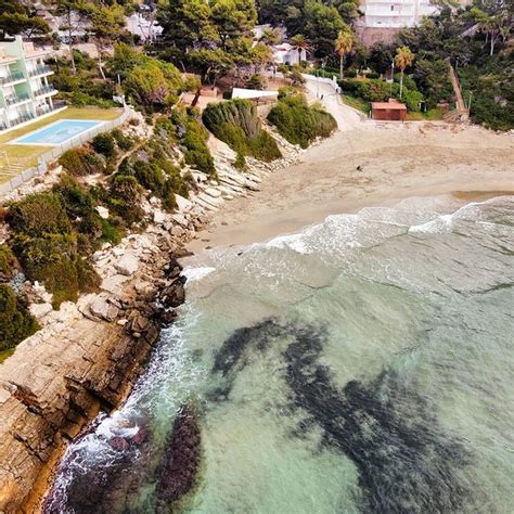 Sand Beaches in Salou - BeachAtlas