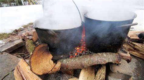 First Maple Syrup Boil of 2018 - YouTube