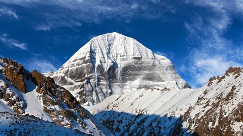 Mt kailash is a holy mountain in western tibet sacred to buddhism ...