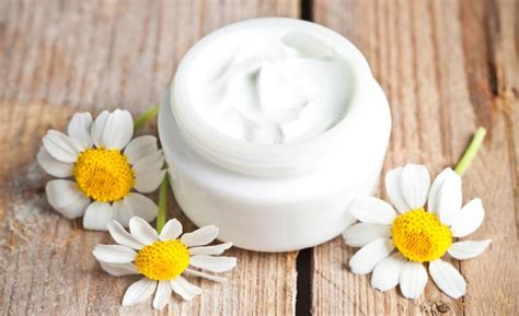 Why You Should Use Chamomile Extracts For Skin Inflammation and Healing ...