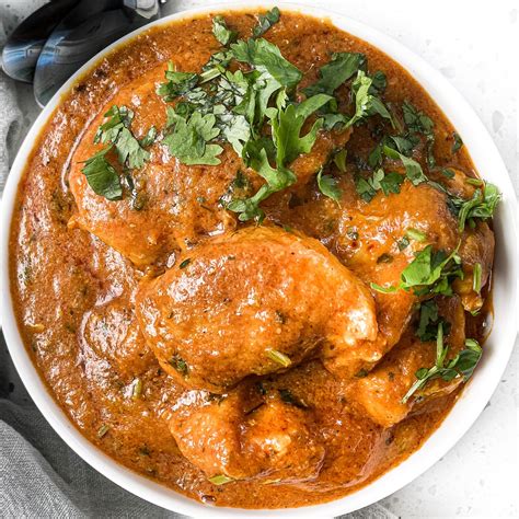 THE BEST Chicken Tikka Masala Recipe - The Curry Mommy