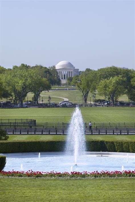 Water Fountain on South Lawn of White House Editorial Stock Image ...