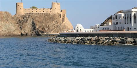 The Portuguese Forts in Oman - Colonial Voyage