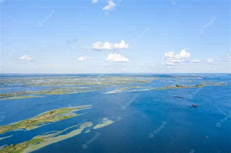 Premium Photo | Aerial view of the everglades national park, florida ...