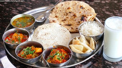 Best Gujarati Thali Rajkot Gujarat Indian Food Ranger In Hindi