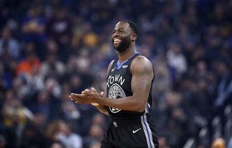 Draymond Green giving away hundreds of shoes in hometown | Inquirer Sports