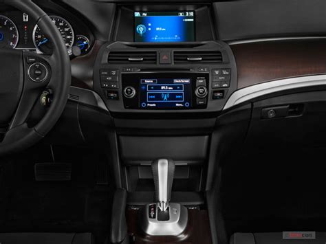 2015 Honda Crosstour: 44 Interior Photos | U.S. News