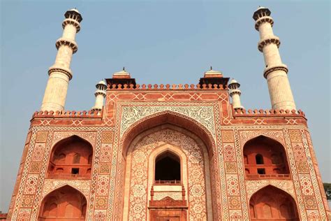 Tomb of Jahangir: History of the Mughal Emperor Mausoleum