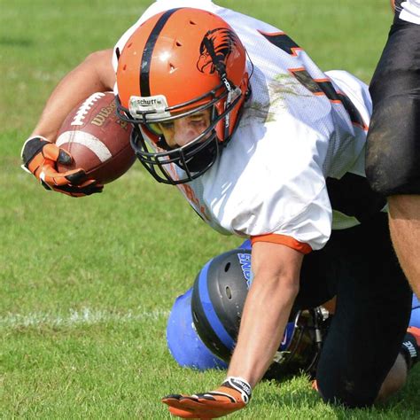 Albany football team still in search of a victory