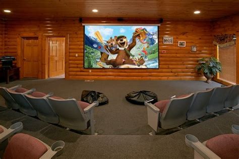 Game Room Cabin Rentals in Gatlinburg With Arcade Games