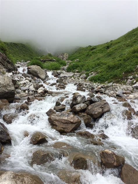 A river on the Himalayas, at this time of the year! [640*1136] : r ...