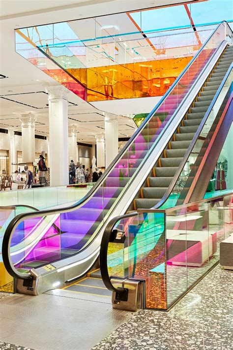 Rem Koolhaas–Designed Escalator Unveiled for Saks Fifth Avenue Redesign ...