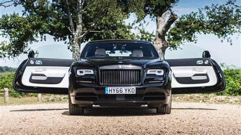 Rolls-Royce Wraith Black Badge Review | Motor1.com Photos