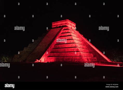 Chichen Itza ruins Stock Photo - Alamy