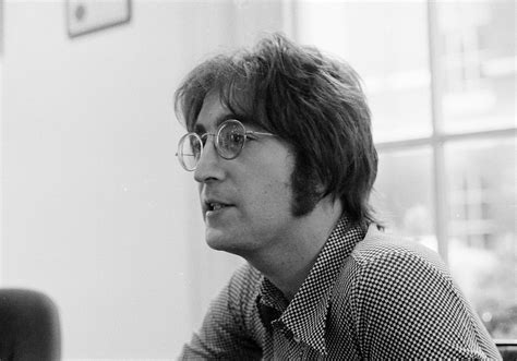 Imagine if he were here: World marks 50 years of Lennon's 'Imagine' | Daily Sabah