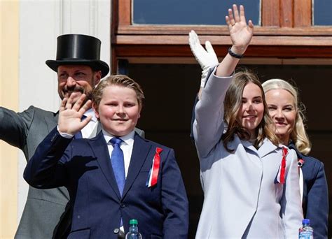 The traditional children's parade was greeted by Norwegian Royal Family