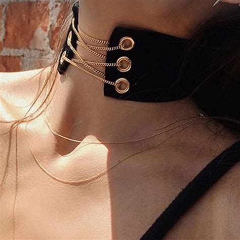 How to Wear a Choker? - 50+ Choker Necklace Outfit Ideas – MyBodiArt