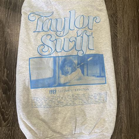 Taylor Swift 1989 Merch from the Official Taylor... - Depop