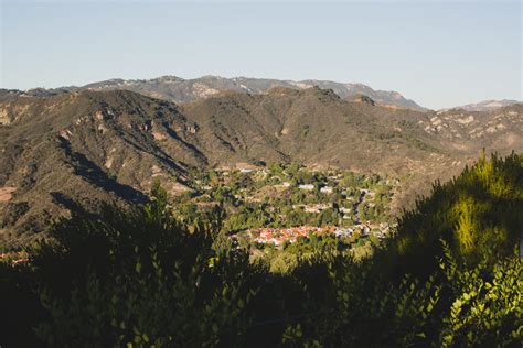 Pacific Palisades, Los Angeles, CA Neighborhood Guide | Compass