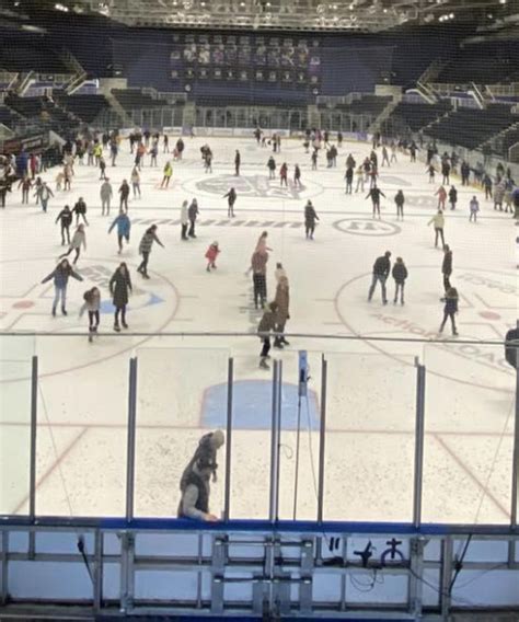 Braehead Ice Centre - Skating, Hockey & Lessons | Glasgow