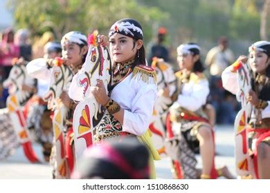 Jaranan Traditional Javanese Dance That Appears Stock Photo 1510868630 | Shutterstock