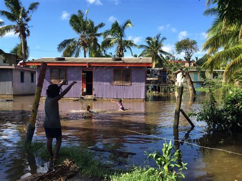 Cyclone Winston: Fiji death toll rises to 42 | SBS News