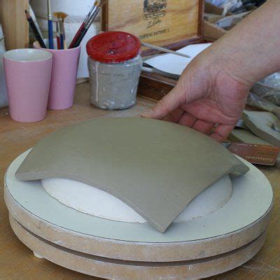 How to make your own plaster hump mold | Pottery molds, Pottery handbuilding, Ceramics