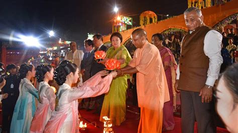 Photo Gallery: Ayodhya celebrates grand Diwali with Deepotsav 2018 ...