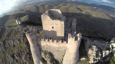 Rocca Calascio vista dal drone - YouTube