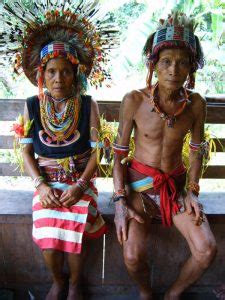 Suku Mentawai: Sejarah - Ciri Khas - dan Kebudayaannya - HaloEdukasi.com