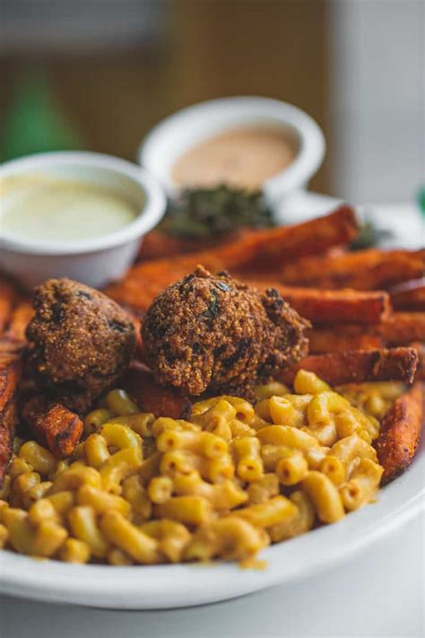 Best Vegan Restaurants in Portland - Top 10 Spots from a Local