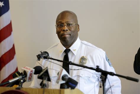 Ferguson selects Arizona police commander to run its embattled ...