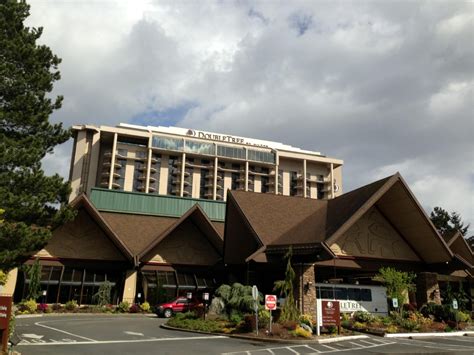 Doubletree By Hilton - Parking in SeaTac | ParkMe