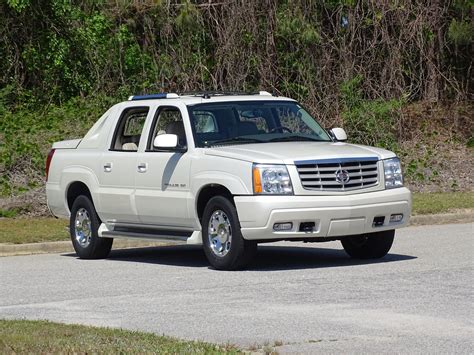 2005 Cadillac Escalade | Raleigh Classic Car Auctions