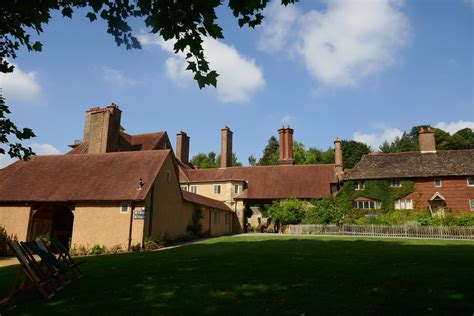 Tricia's Tales: Standen House & Gardens... lots of summer colour...