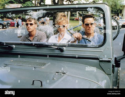 CORY PENDERGAST, DENISE RICHARDS, Matt Dillon, WILD THINGS, 1998 Stockfotografie - Alamy