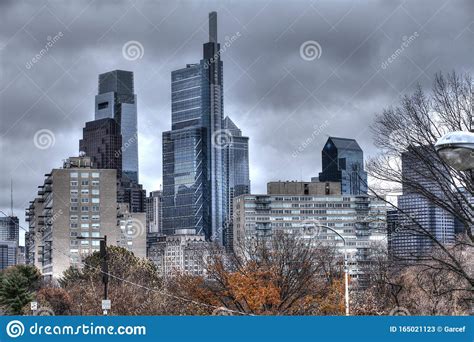 Philadelphia Skyline with Comcast Technology Center Editorial Stock ...