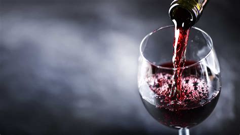 How Many Ounces In A Glass Of Wine | Why The Amount Matters