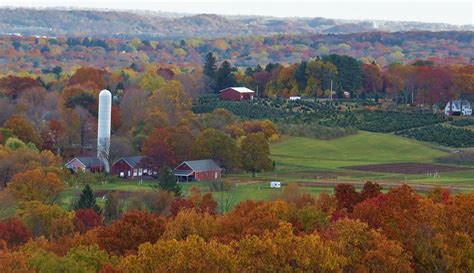 A view of Hamden, CT by independent photographer, Ethel Garcia. Garcia ...