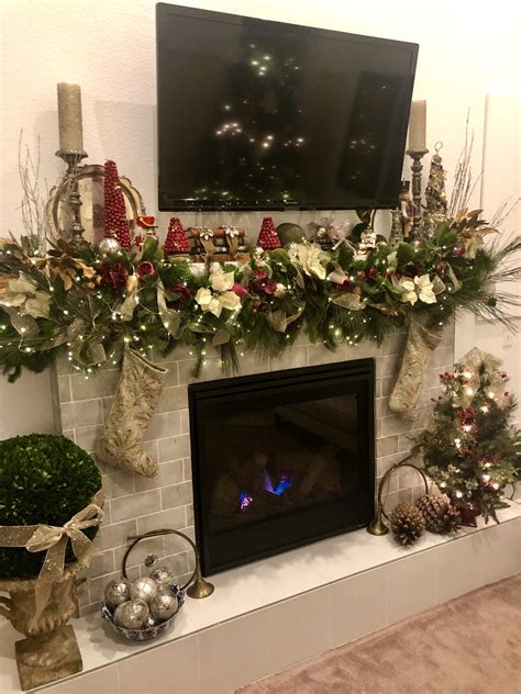 Classic Christmas Mantel Decorating | Christmas mantel decorations ...