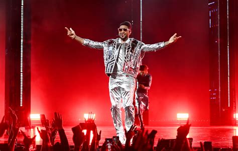 Usher returns with Las Vegas residency: "I don’t want to close the curtain"