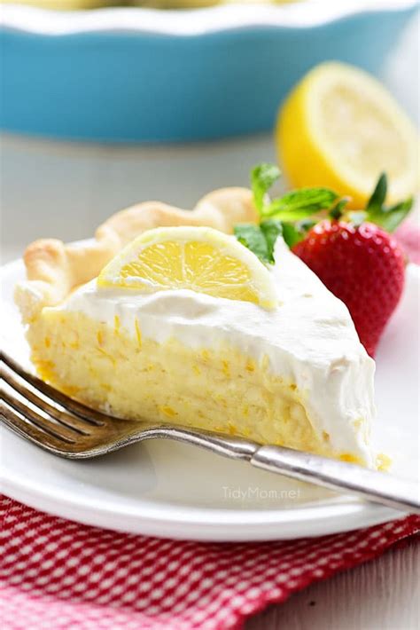 Easy Meyer Lemon Pie {+VIDEO} - TidyMom®