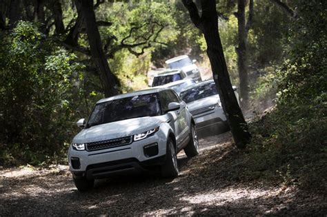 Land Rover re-opens its Experience Centers for some off-road escapism ...