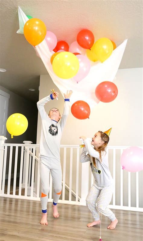 DIY balloon drop for New Year's Eve | Kids new years eve, New year's ...