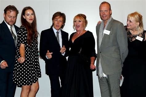 Sir Paul McCartney tells LIPA graduates “go out there and be wonderful” - Liverpool Echo